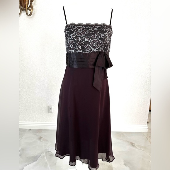 Robbie Bee Red Spaghetti Strap Sundress Midi - Picture 1 of 8